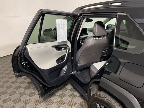 Used 2024 Toyota RAV4 Adventure image 30