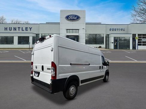 Used 2025 RAM ProMaster 2500 w/ Convenience Group FWD image 4