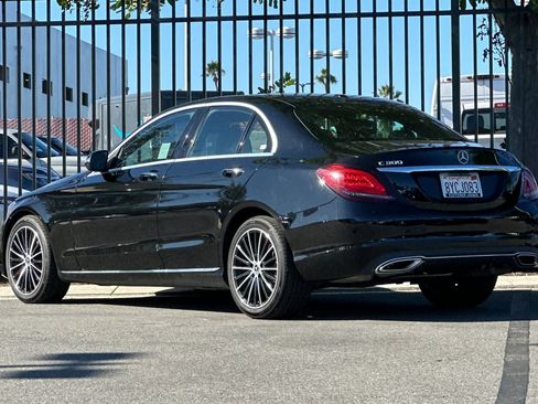 Used 2021 Mercedes-Benz C 300 Sedan image 6