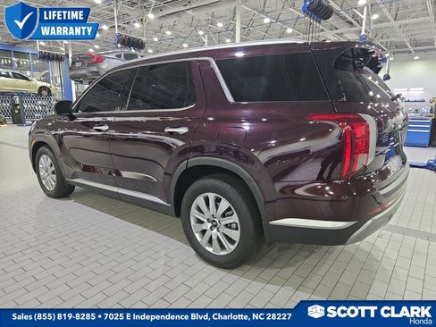 Used 2023 Hyundai Palisade SEL w/ Cargo Package image 3