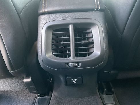 Used 2014 Jeep Cherokee Limited FWD image 12