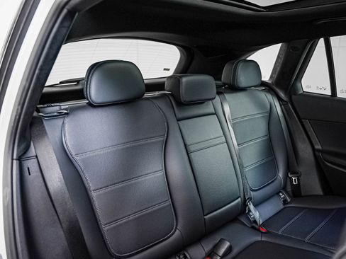 Certified 2026 Mercedes-Benz GLC 300 image 10