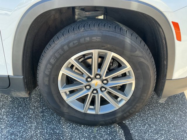 Used 2023 Chevrolet Traverse LT FWD image 11