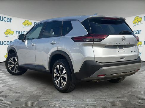 Certified 2023 Nissan Rogue SV image 4
