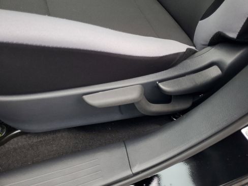 New 2025 Nissan Versa S w/ Trunk Package image 18