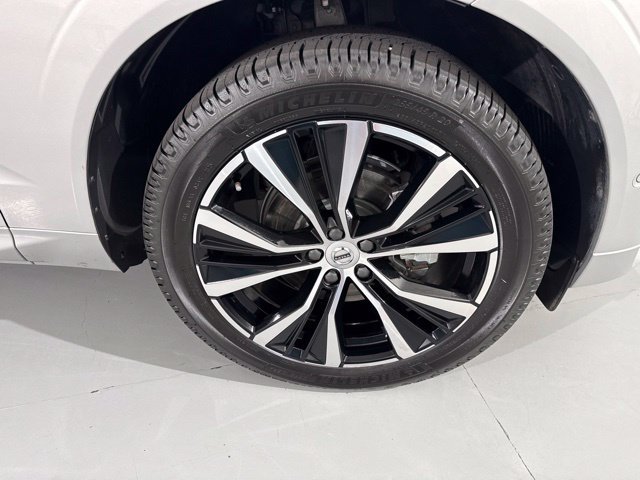 Used 2024 Volvo XC60 B5 Plus AWD/4WD image 15
