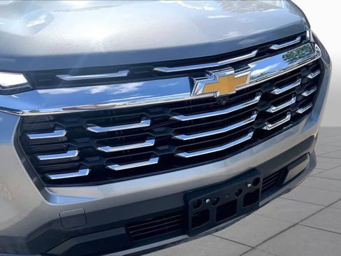 Used 2025 Chevrolet Equinox LT w/ Convenience Package II FWD image 30