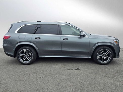 Used 2026 Mercedes-Benz GLS 450 4MATIC image 3