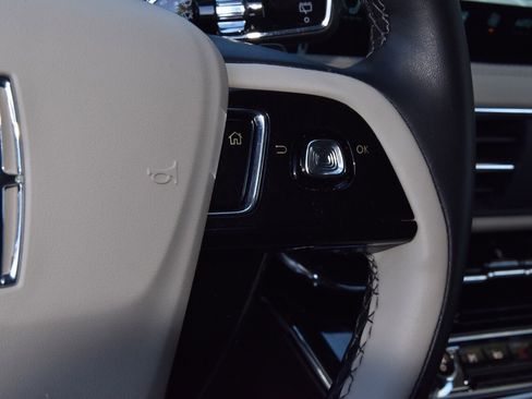 Certified 2025 Lincoln Corsair AWD w/ Equipment Group 101A image 25