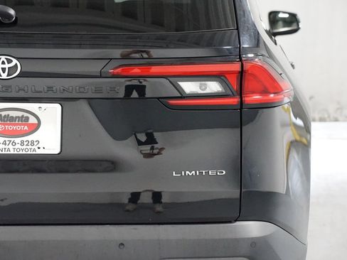 Certified 2024 Toyota Grand Highlander AWD image 10