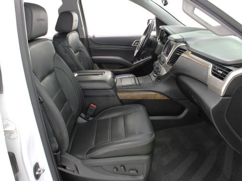 Used 2020 GMC Yukon XL Denali w/ Denali Ultimate Package image 51