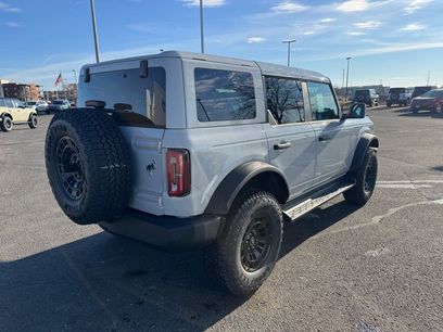 New 2026 Ford Bronco Outer Banks w/ Sasquatch Package