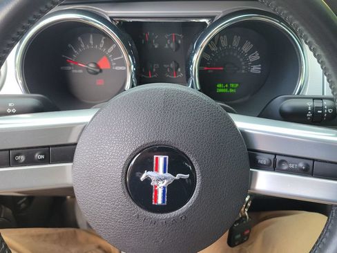 Used 2006 Ford Mustang GT Premium RWD image 18