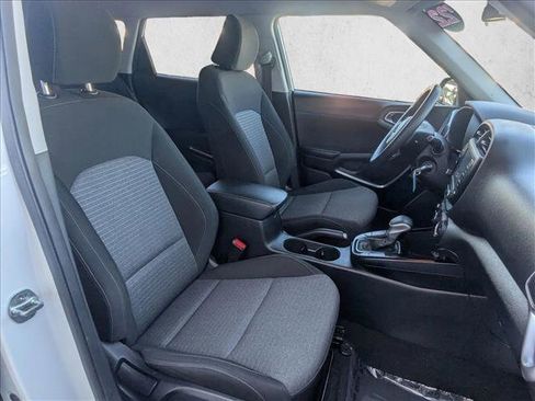 Used 2021 Kia Soul S image 19