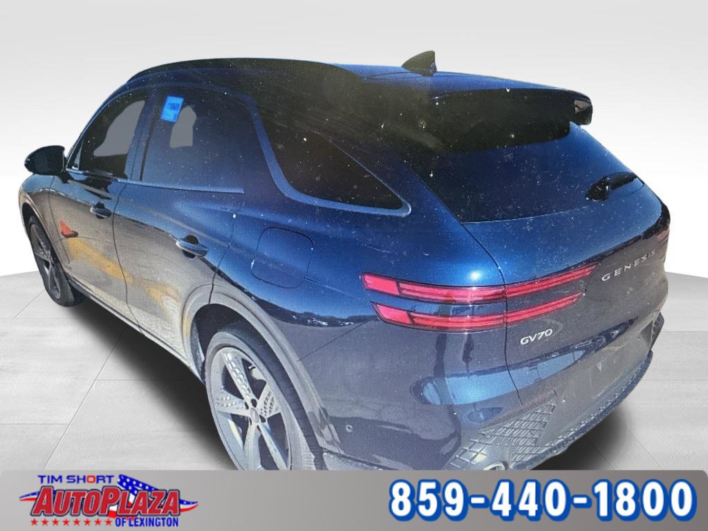 Used 2023 Genesis GV70 2.5T w/ Sport Prestige Package AWD/4WD image 3