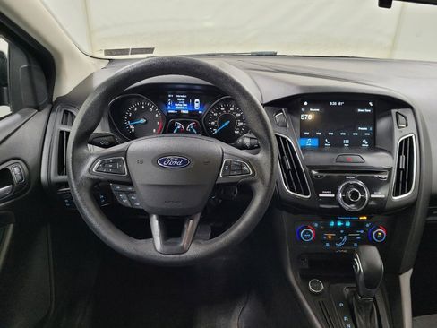 Used 2017 Ford Focus SEL FWD image 22