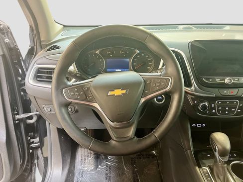 Used 2024 Chevrolet Equinox Premier AWD/4WD image 11