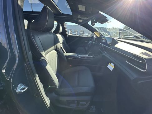 New 2026 Toyota Crown Signia Limited image 30