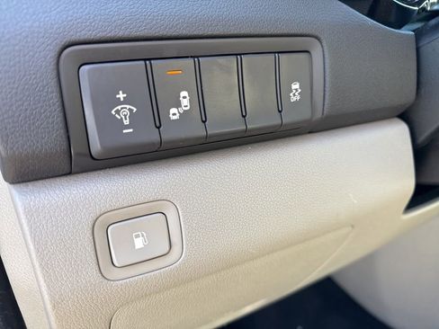 Used 2015 Kia Sedona EX w/ EX Premium Package image 30