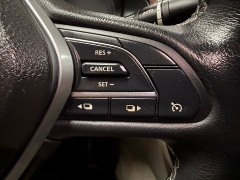 Used 2019 INFINITI Q50 Luxe w/ Essential Package (3.0T Luxe) AWD/4WD image 10