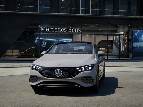 Used 2024 Mercedes-Benz EQE 350+ 4MATIC Sedan image 42