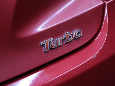 Used 2013 Hyundai Veloster Turbo FWD image 9