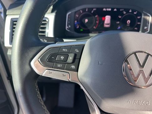 Used 2022 Volkswagen Atlas SEL image 15