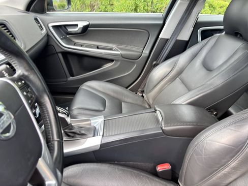 Used 2014 Volvo S60 T5 AWD/4WD image 22