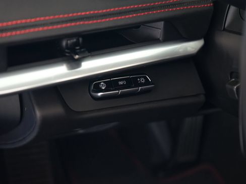Used 2024 Chevrolet Corvette Z06 RWD image 26