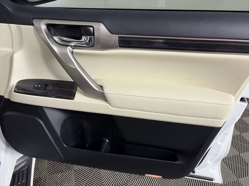 Used 2021 Lexus GX 460 Luxury w/ Sport Design Package image 43