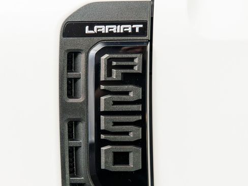 Used 2024 Ford F250 Lariat w/ Lariat Ultimate Package image 14