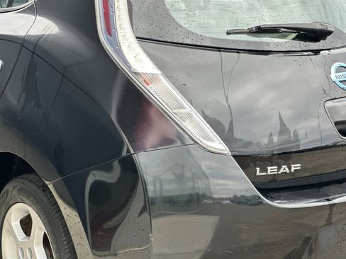 Used 2012 Nissan Leaf SL image 25