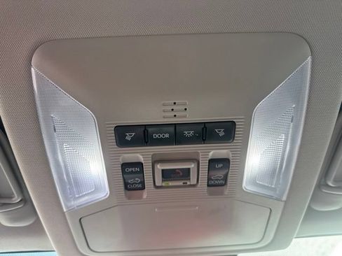 Used 2021 Toyota RAV4 XLE w/ Convenience Package AWD/4WD image 36