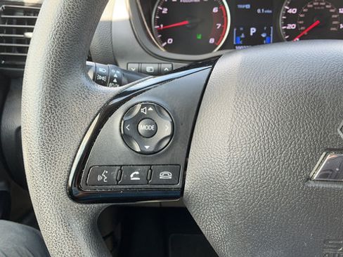 Used 2023 Mitsubishi Eclipse Cross LE AWD/4WD image 11