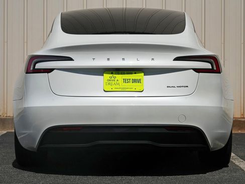 Used 2024 Tesla Model 3 Long Range AWD/4WD image 11