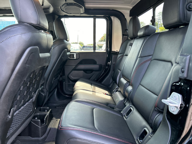 Used 2023 Jeep Gladiator Rubicon w/ Cold Weather Group AWD/4WD image 26