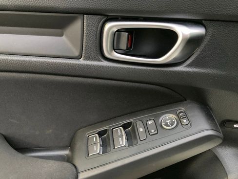 Used 2024 Honda Civic Sport image 12