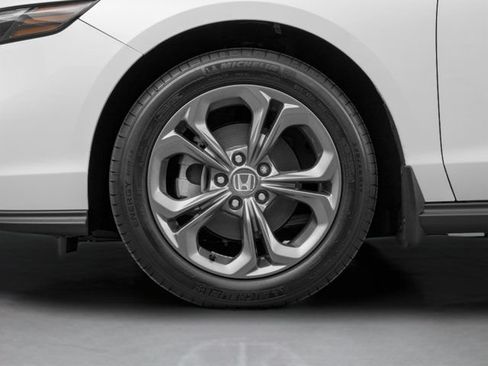 Used 2024 Honda Accord LX image 44