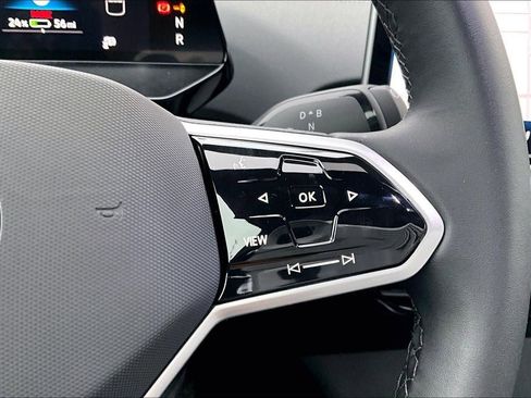 New 2026 Volkswagen ID.4 Pro image 23