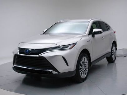 Used 2021 Toyota Venza XLE w/ Softex Package