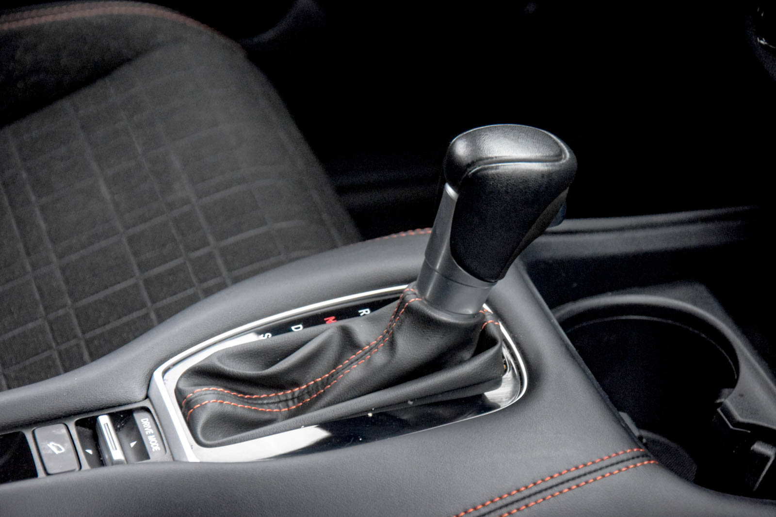 Used 2024 Honda HR-V Sport image 9