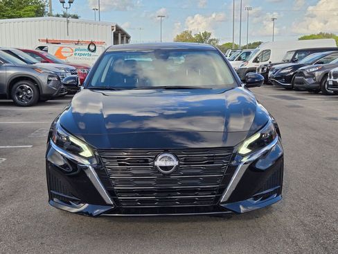 New 2025 Nissan Altima 2.5 SL image 3