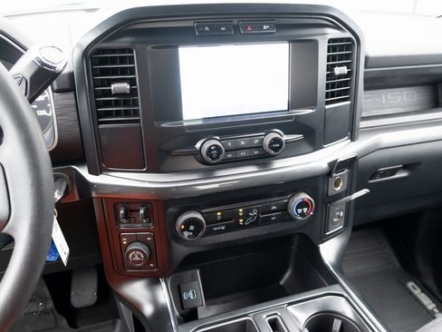 Used 2023 Ford F150 XL w/ Trailer Tow Package image 3