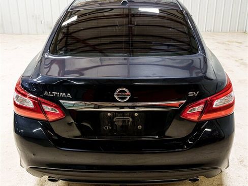 Used 2017 Nissan Altima 2.5 FWD image 6
