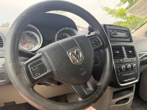 Used 2013 RAM C/V Tradesman FWD image 8