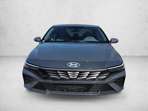 New 2026 Hyundai Elantra SE image 6