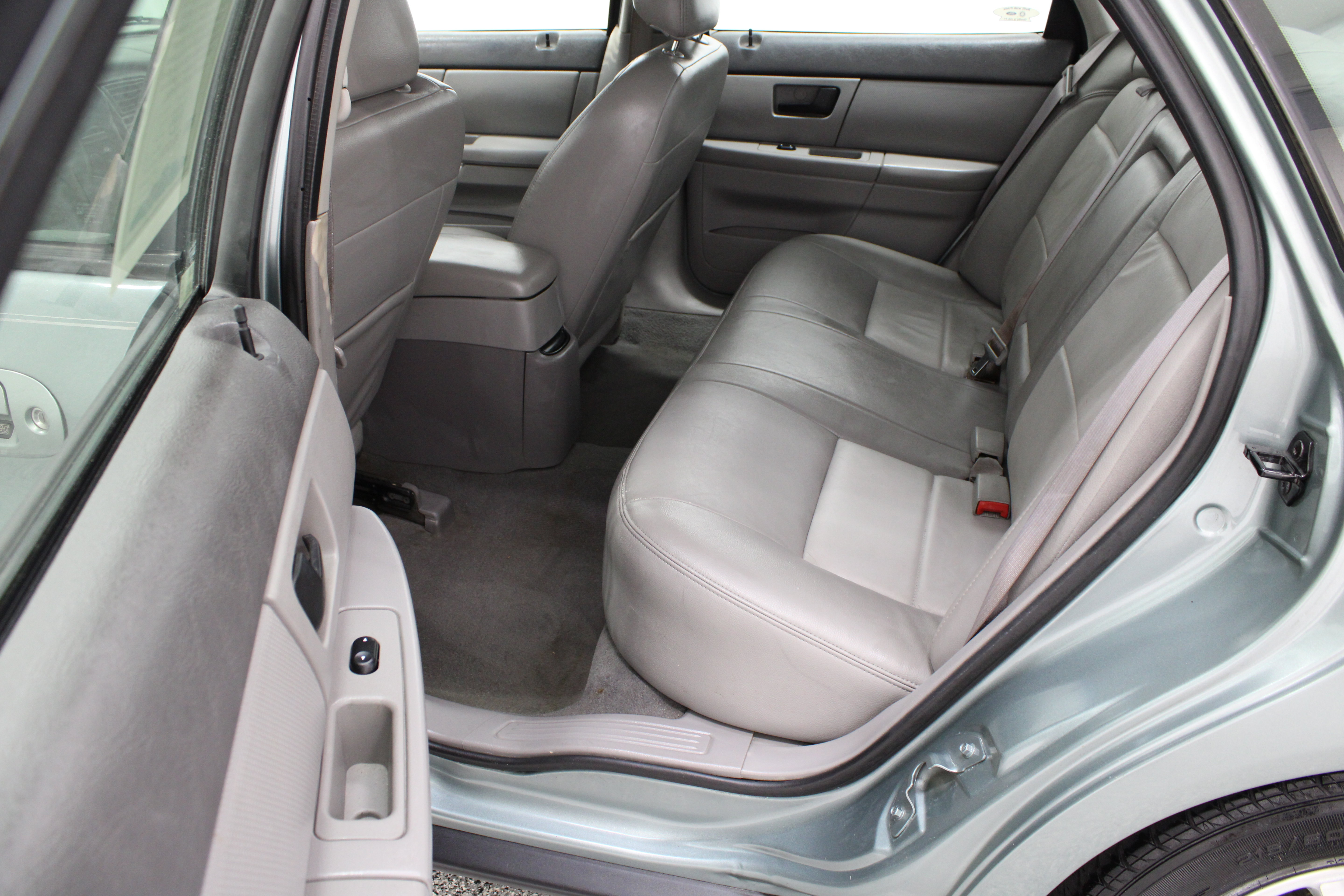 Used 2006 Ford Taurus SEL FWD image 23