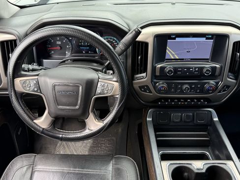 Used 2018 GMC Sierra 1500 Denali w/ Denali Ultimate Package AWD/4WD image 11