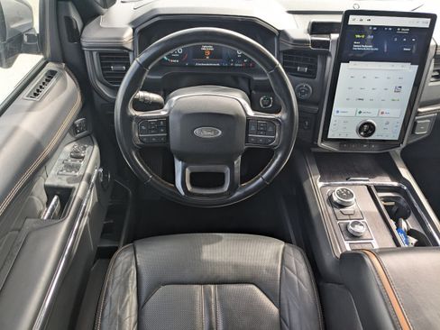 Used 2022 Ford Expedition Max Platinum AWD/4WD image 18