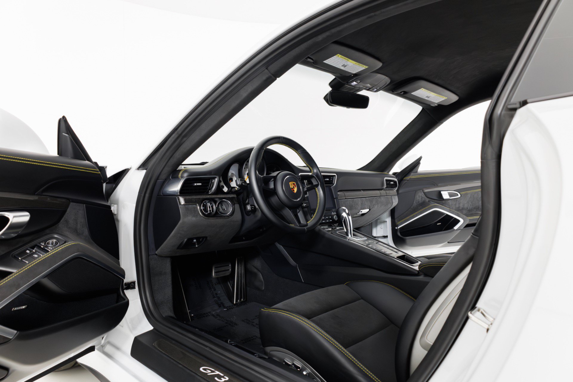 Used 2018 Porsche 911 GT3 RWD image 14
